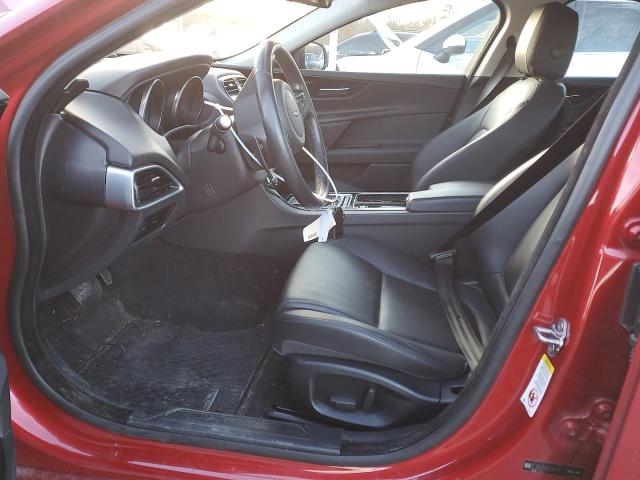  JAGUAR XE 2018 Красный