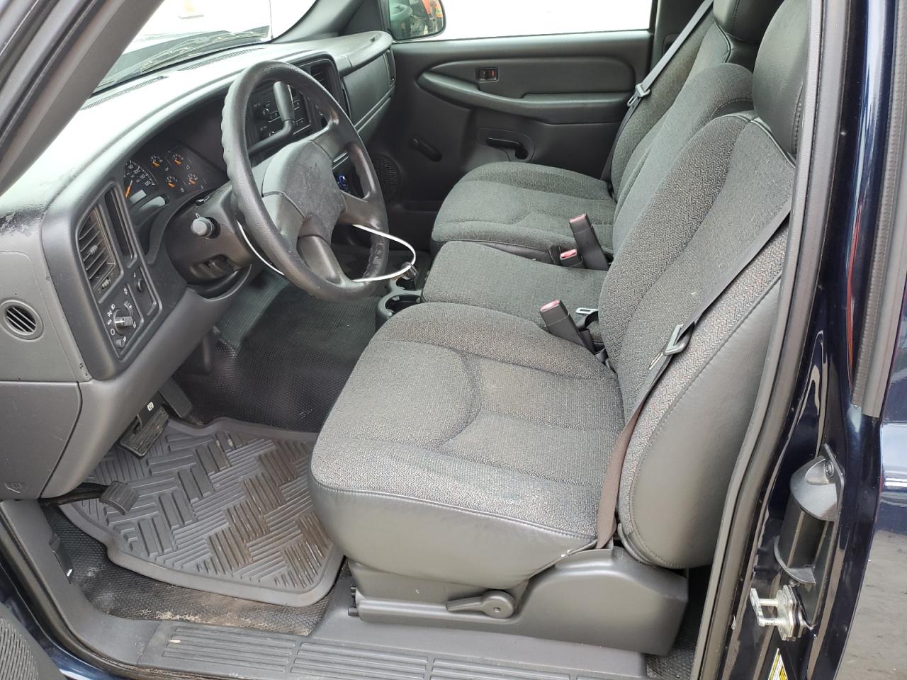 2005 Chevrolet Silverado - Image 7