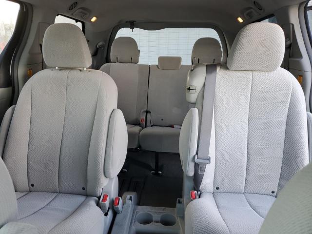 2011 TOYOTA SIENNA LE