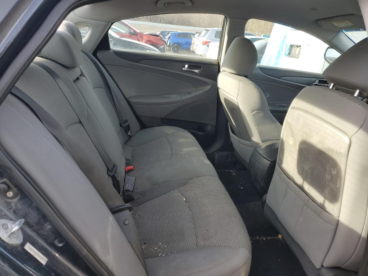 2011 Hyundai Sonata - Image 10