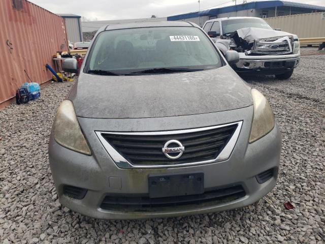 Седани NISSAN VERSA 2013 Сірий