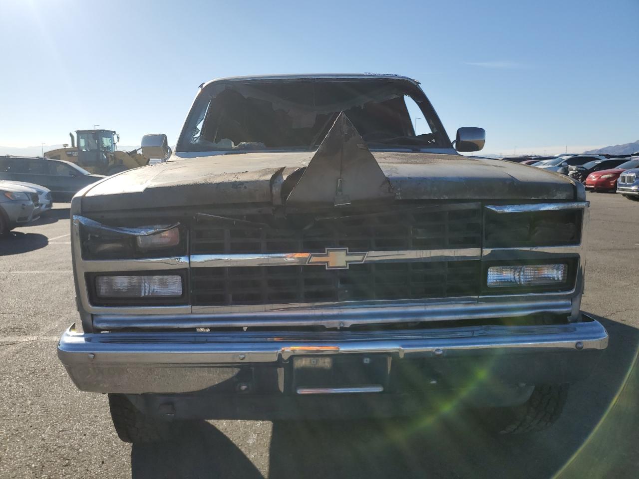 1989 Chevrolet Suburban - Image 5
