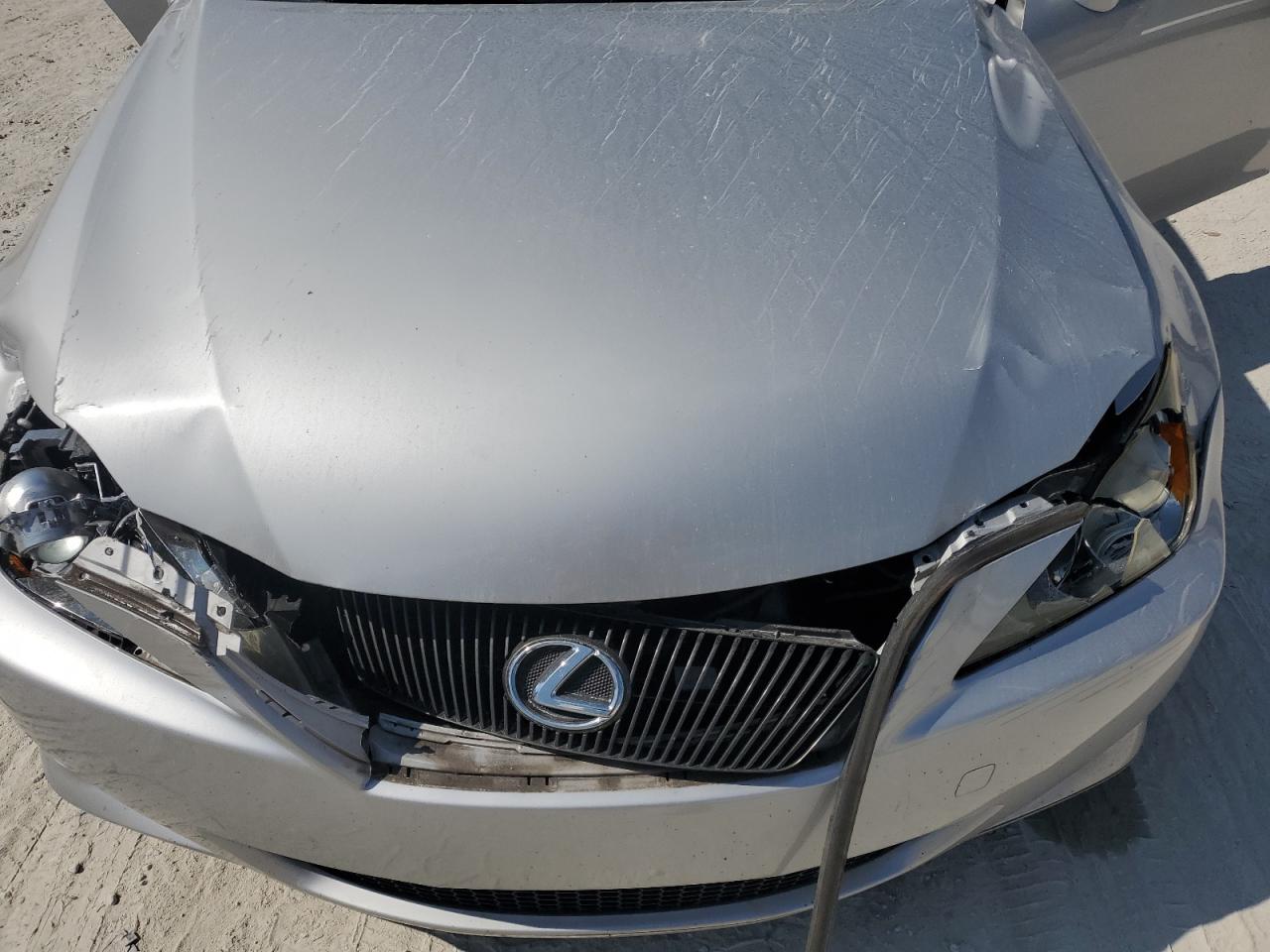 2007 Lexus IS - Image 12