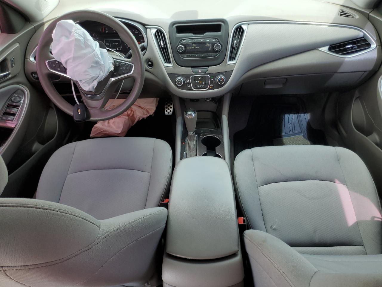 2016 Chevrolet Malibu - Image 8