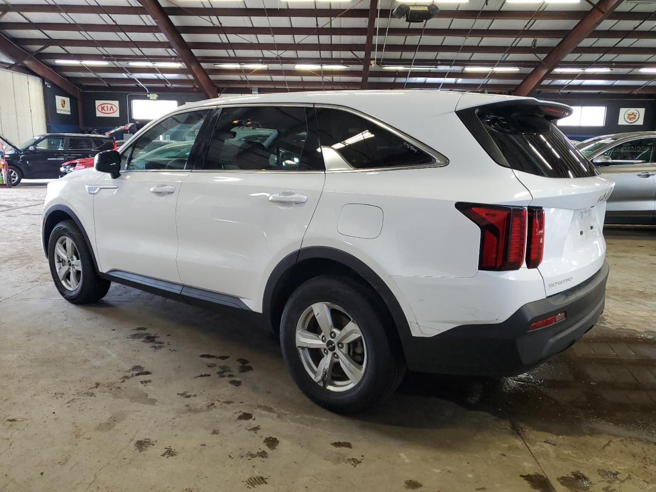 2023 Kia Sorento - Image 2
