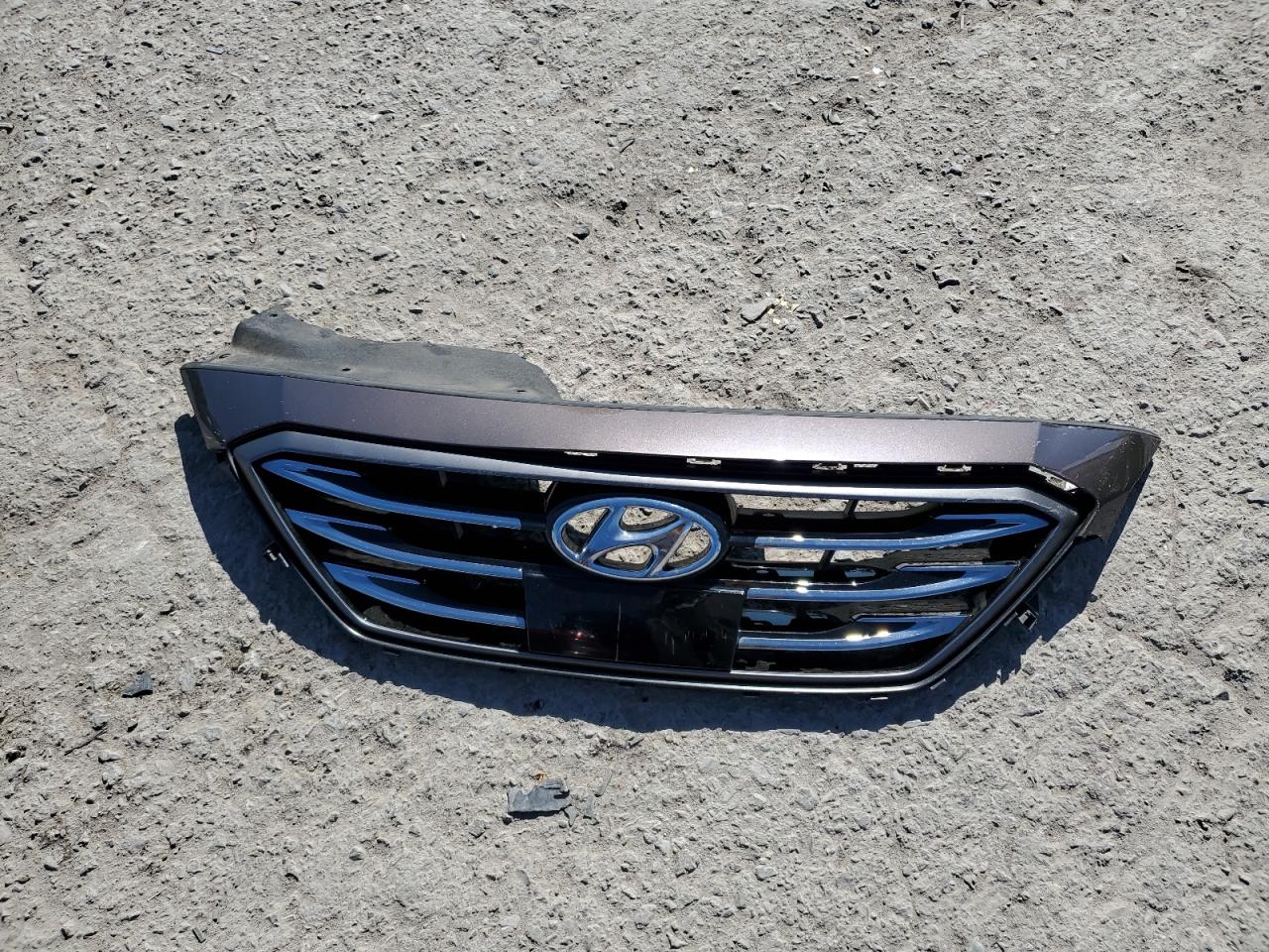 2017 Hyundai Sonata - Image 12