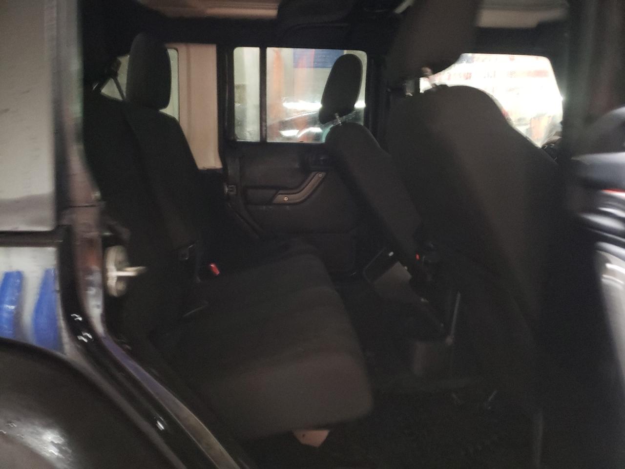 2017 Jeep Wrangler - Image 10