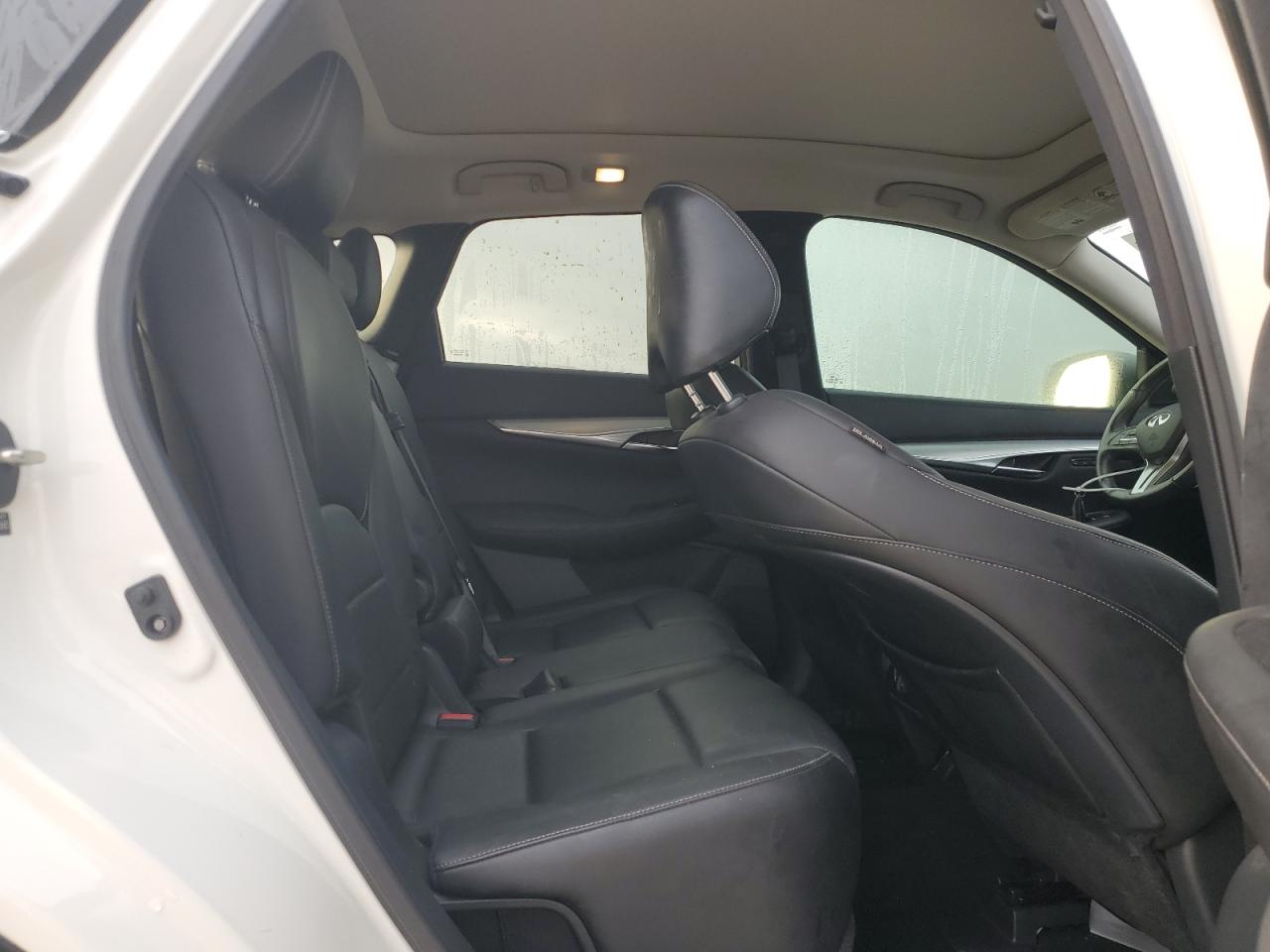 2020 Infiniti QX50 - Image 11