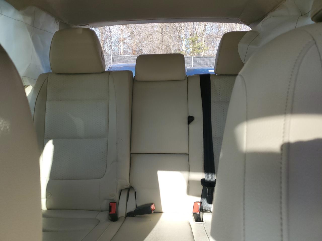 2016 Volkswagen Tiguan - Image 10