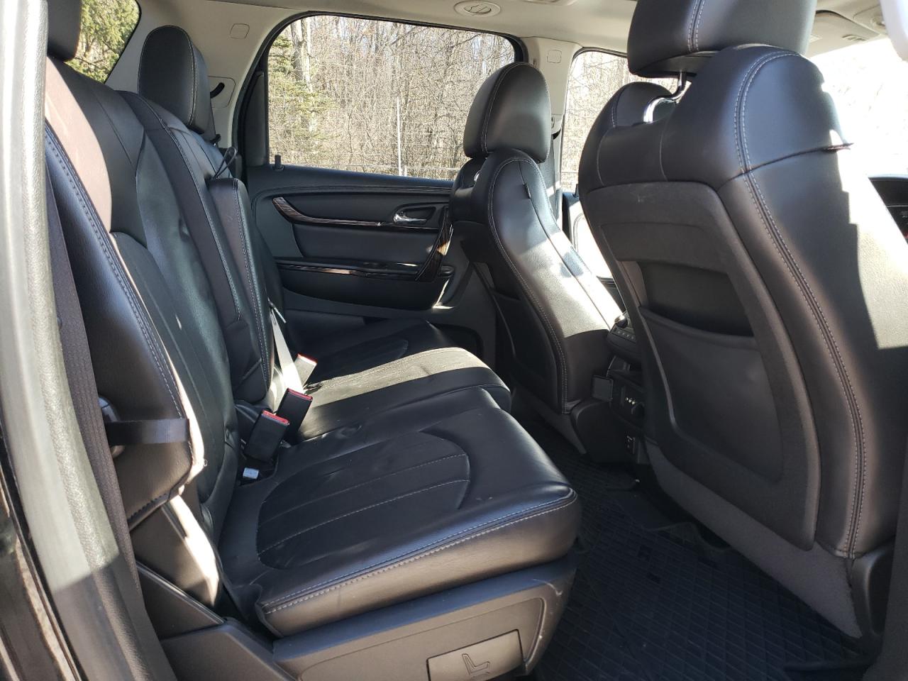 2015 GMC Acadia - Image 11