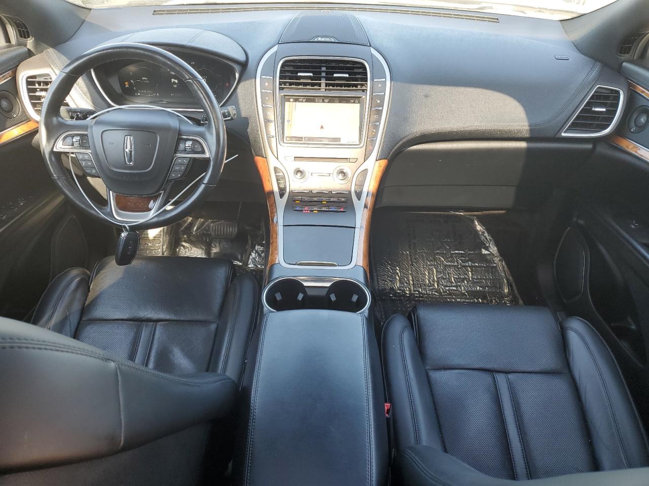 2019 Lincoln Nautilus - Image 8