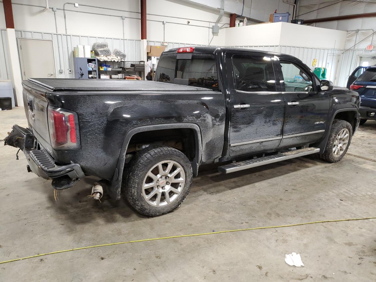 2016 GMC Sierra - Image 3
