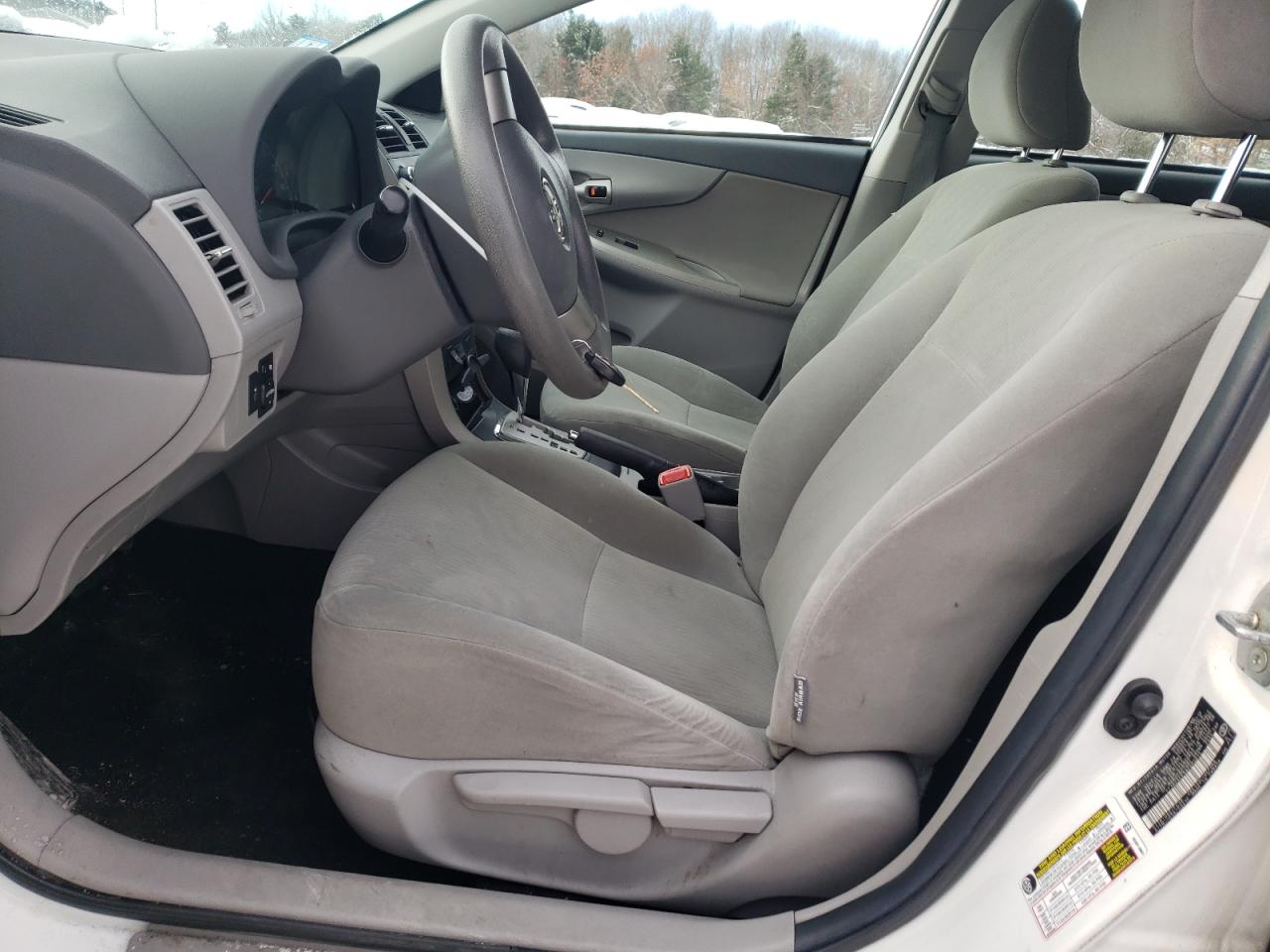 2010 Toyota Corolla - Image 7