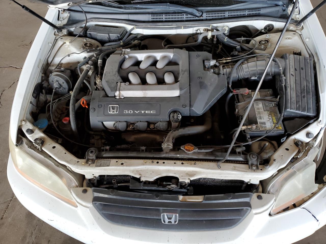 2000 Honda Accord - Image 11