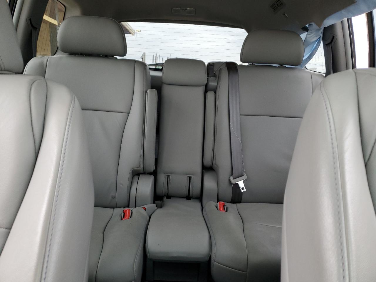 2013 Toyota Highlander - Image 10