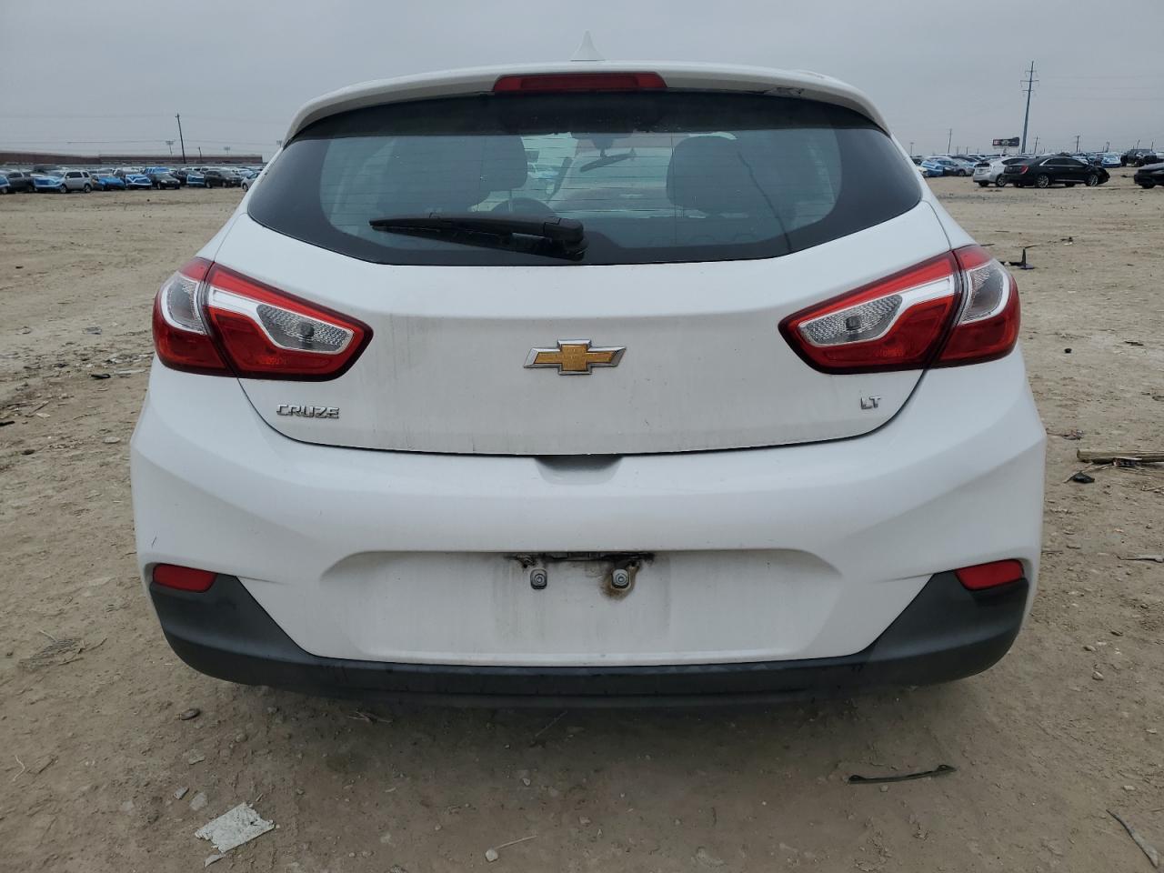 2017 Chevrolet Cruze - Image 6