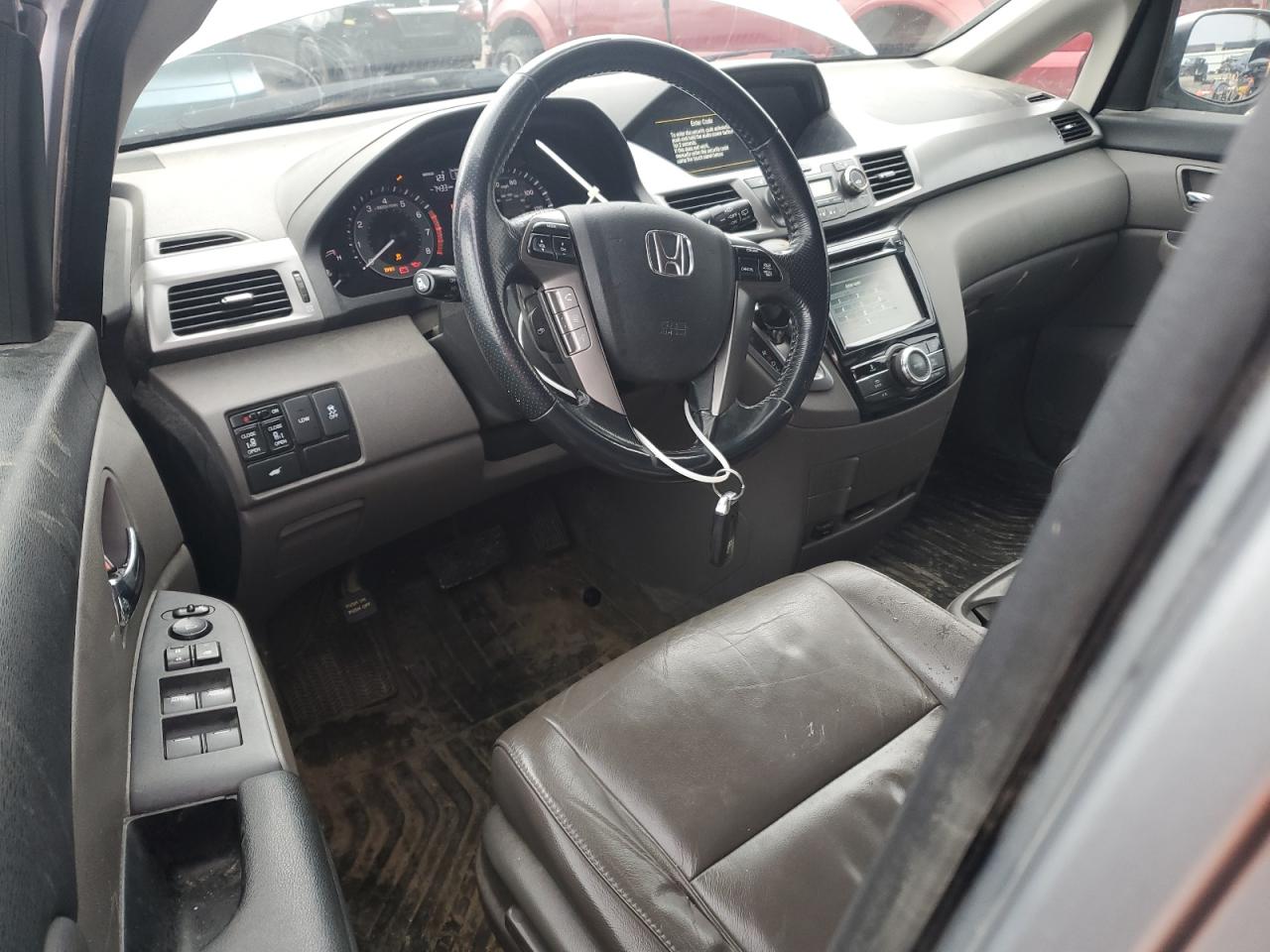 2016 Honda Odyssey - Image 8