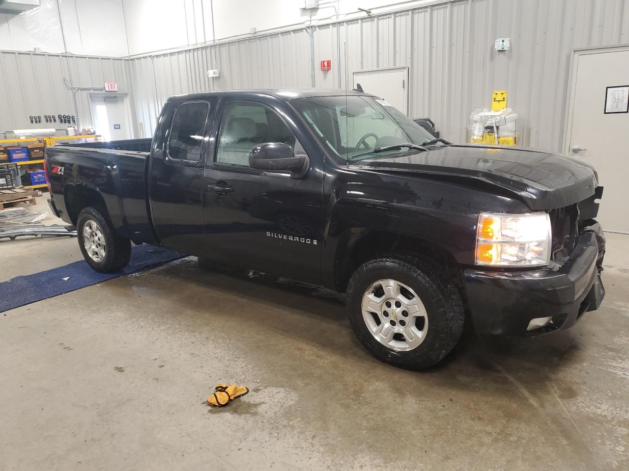 2007 Chevrolet Silverado - Image 4