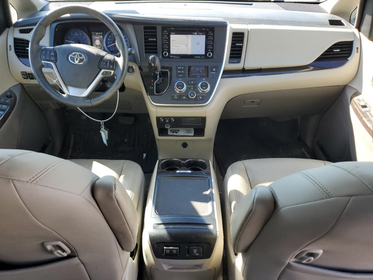 2020 Toyota Sienna - Image 8