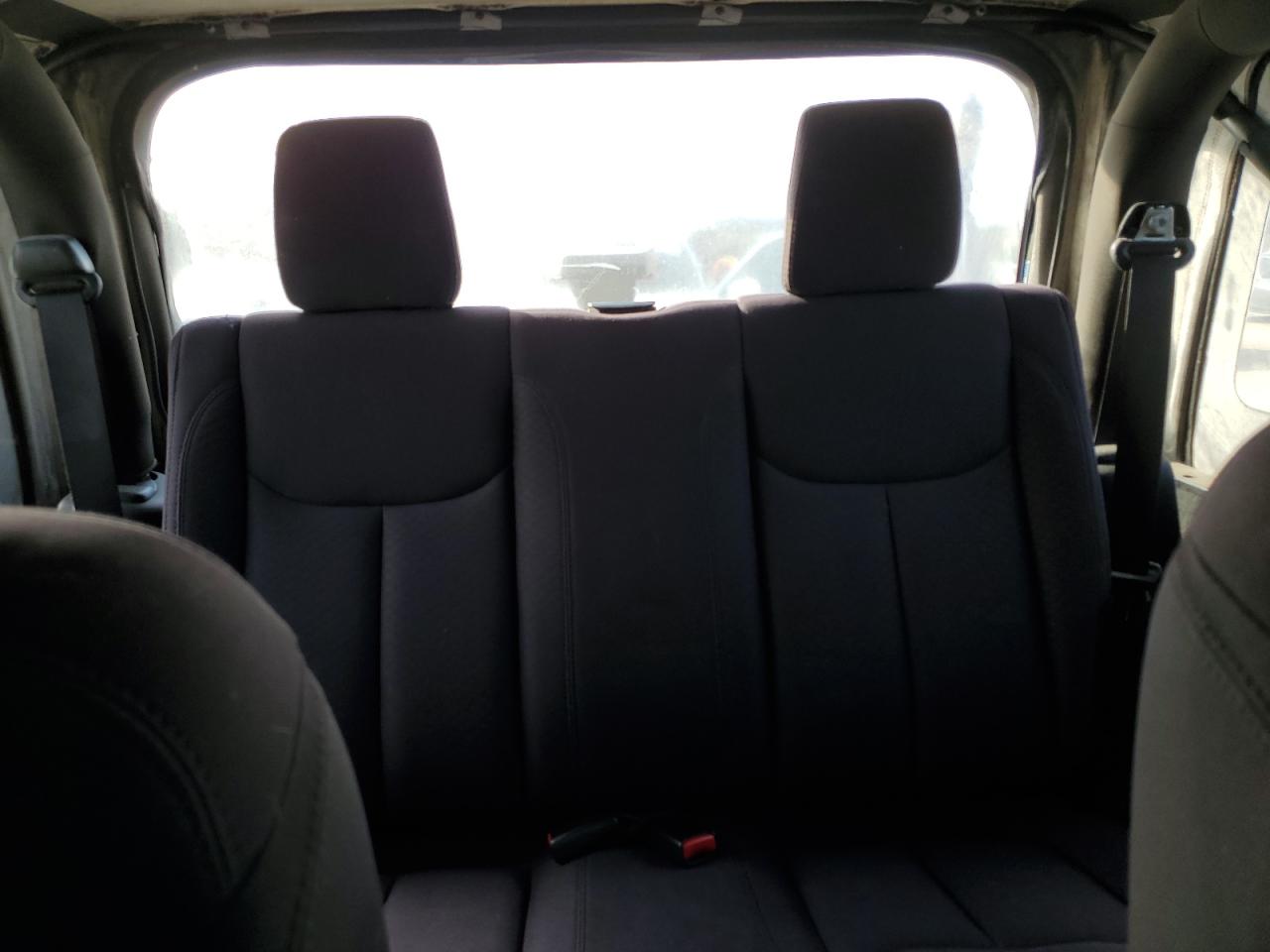 2014 Jeep Wrangler - Image 10