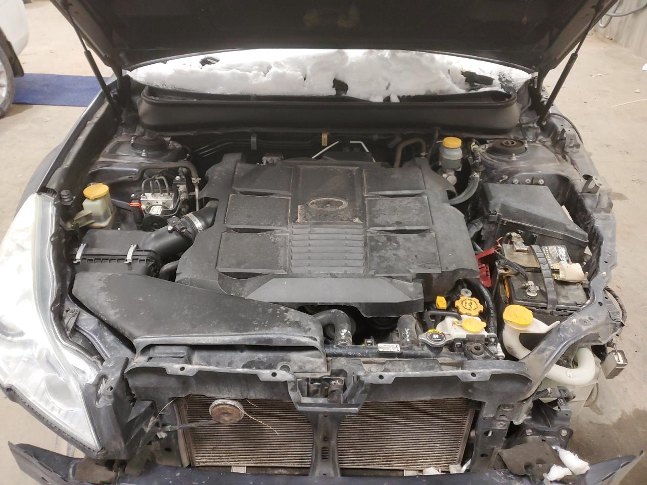 2014 Subaru Outback - Image 11