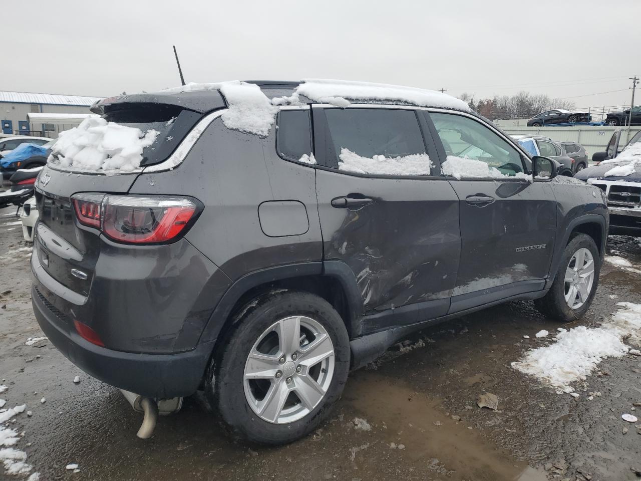 2022 Jeep Compass - Image 3