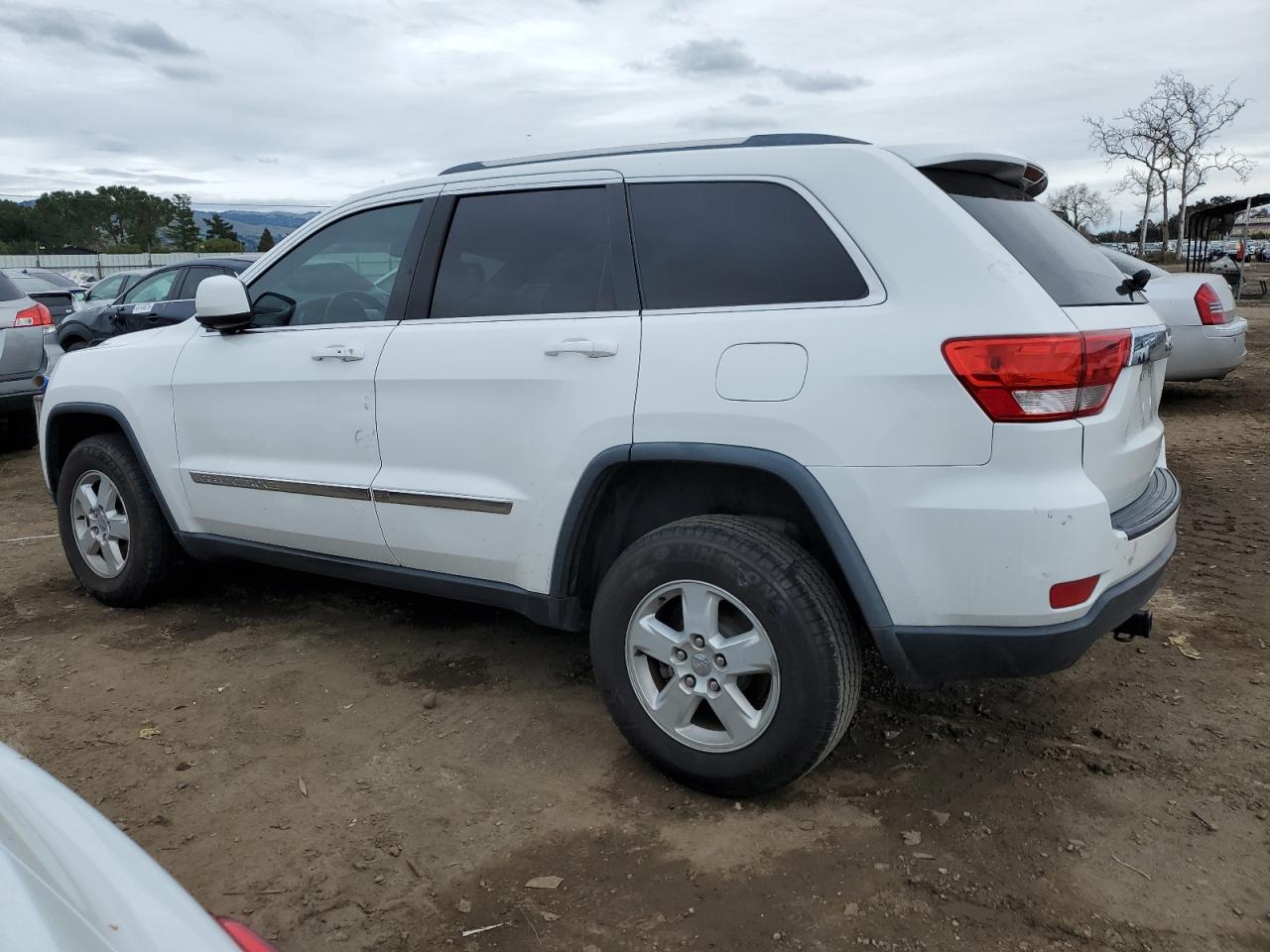2013 Jeep Grand Cherokee - Image 2