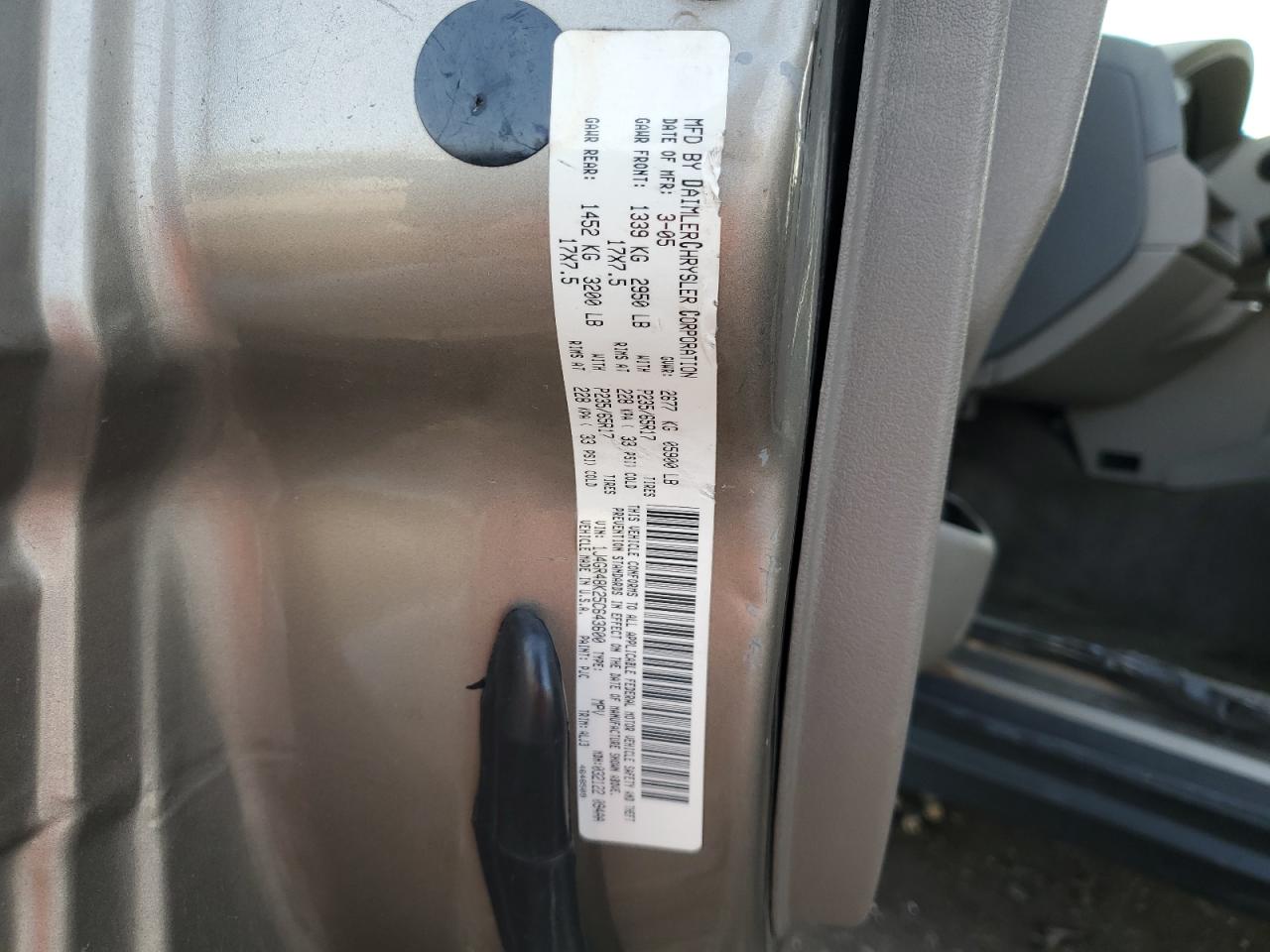 2005 Jeep Grand Cherokee - Image 12