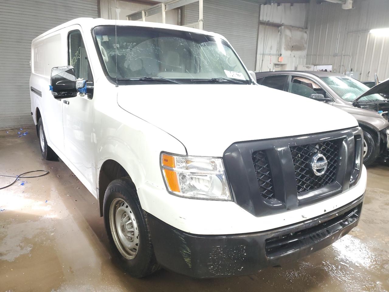 2016 Nissan NV - Image 4