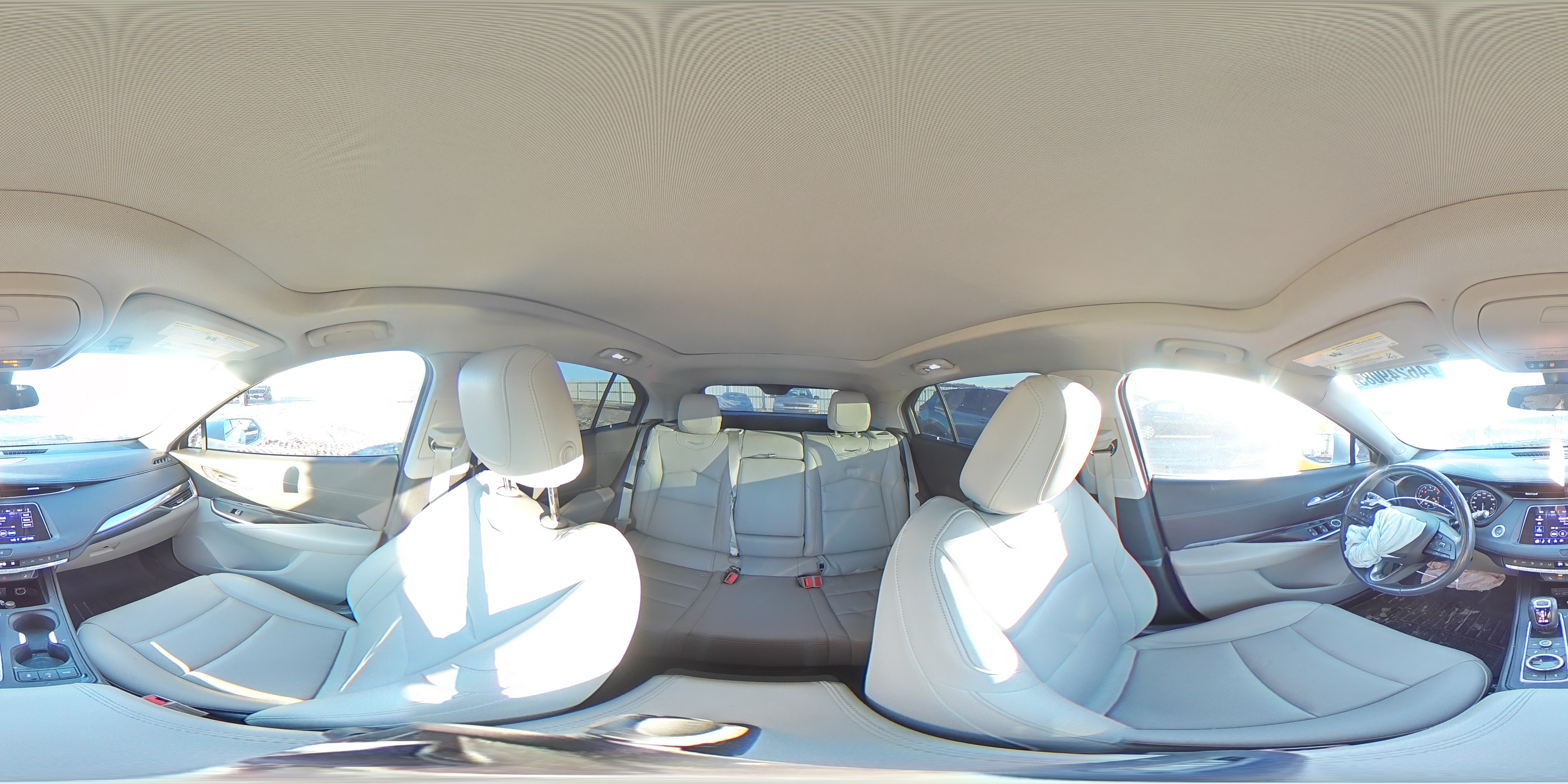 2019 Cadillac XT4 - Image 14