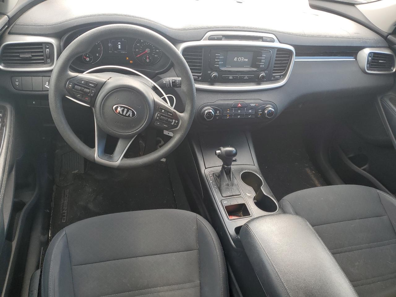 2017 Kia Sorento - Image 8