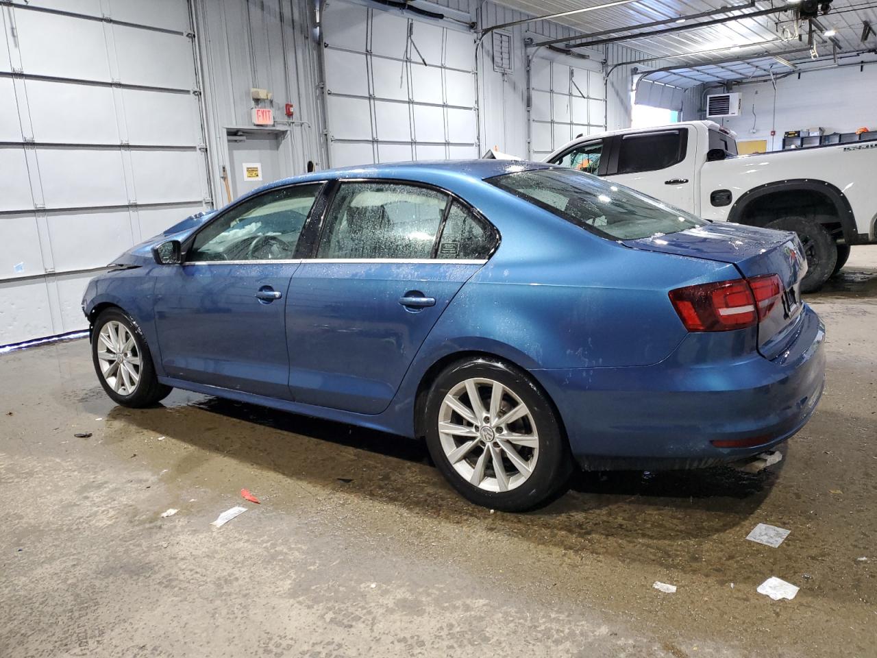 2017 Volkswagen Jetta - Image 2
