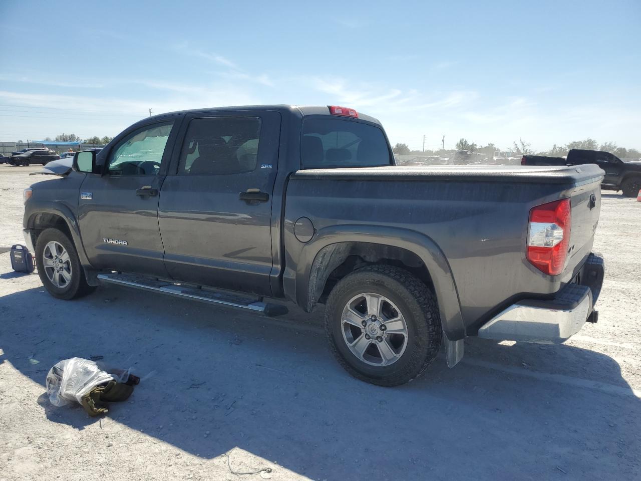 2015 Toyota Tundra - Image 2