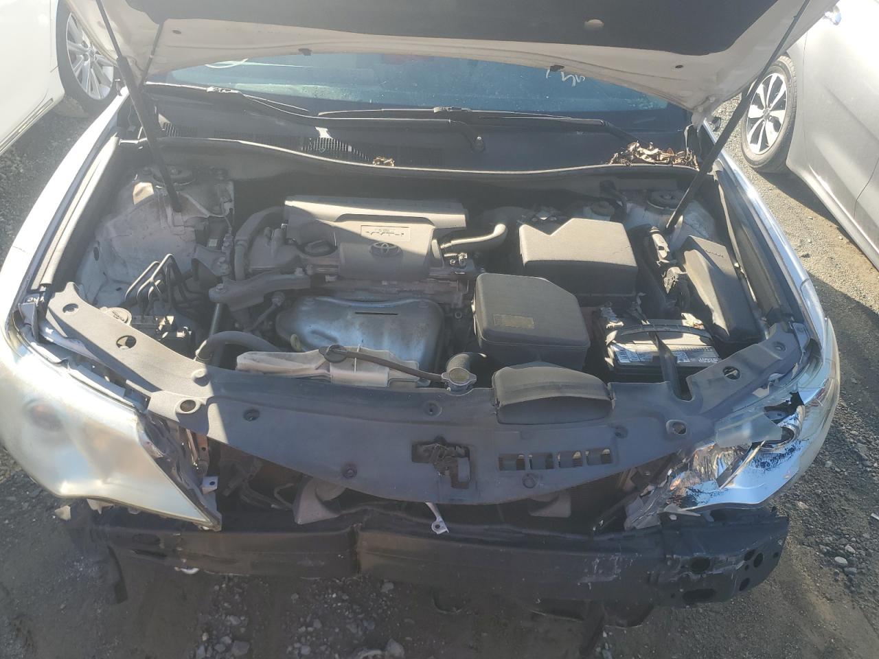 2014 Toyota Camry - Image 12