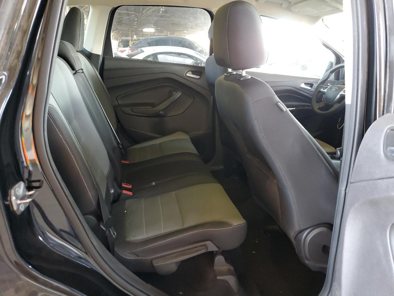 2016 Ford Escape - Image 11
