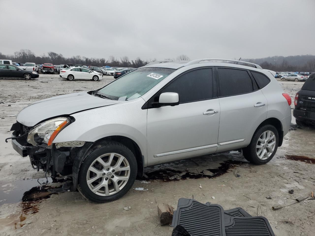 2013 Nissan Rogue - Image 1