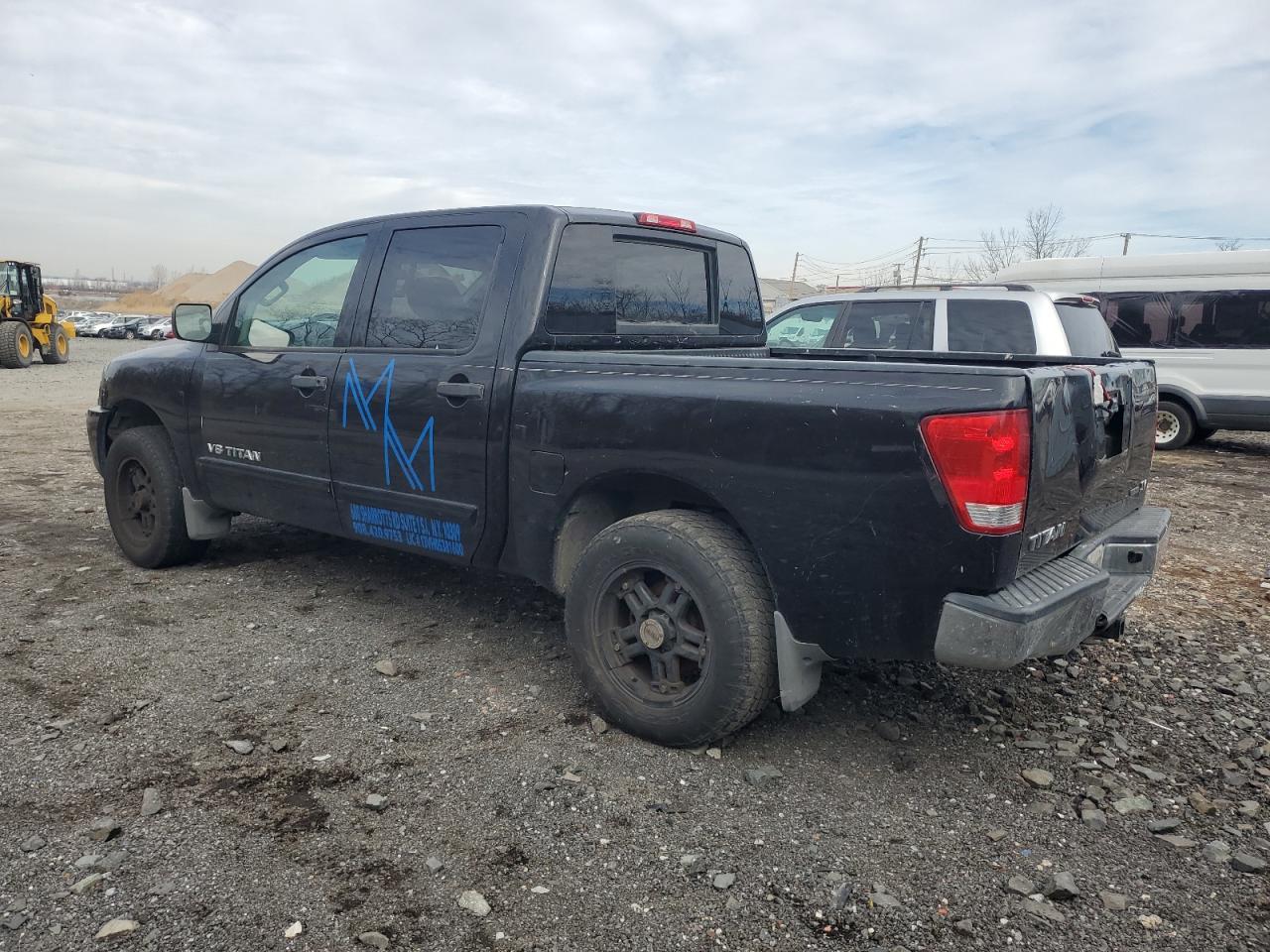 2012 Nissan Titan - Image 2