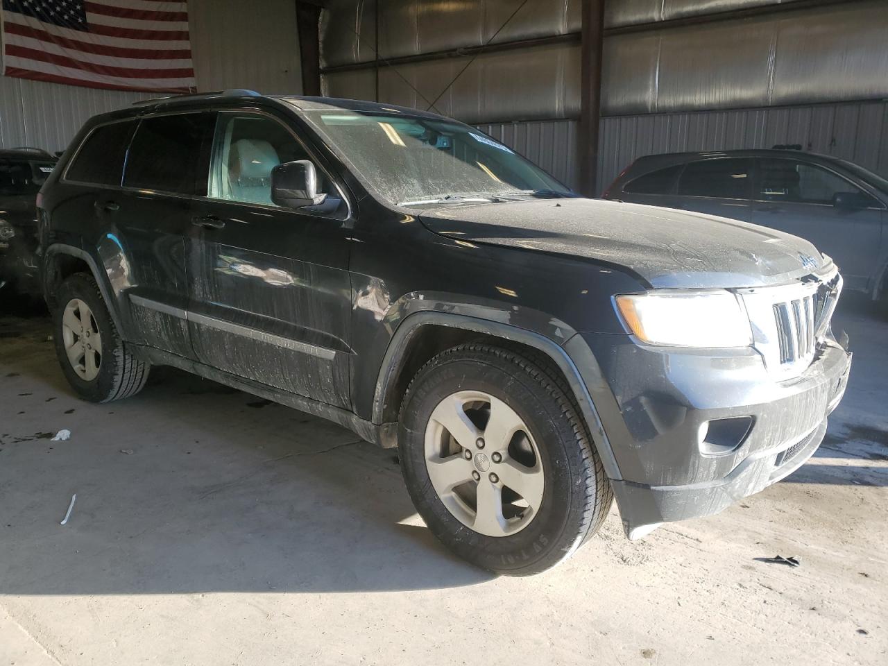 2011 Jeep Grand Cherokee - Image 4