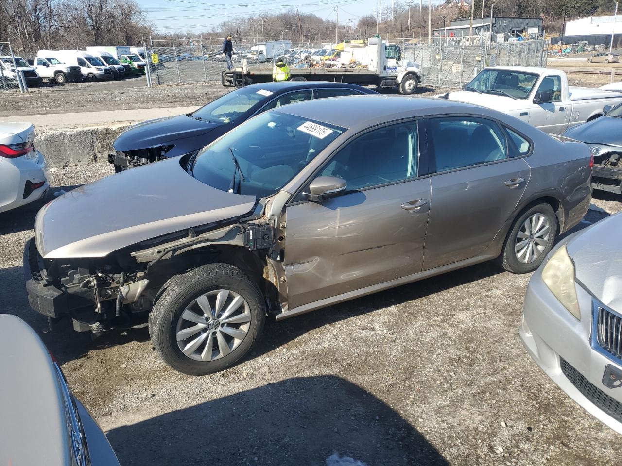 2015 Volkswagen Passat - Image 1