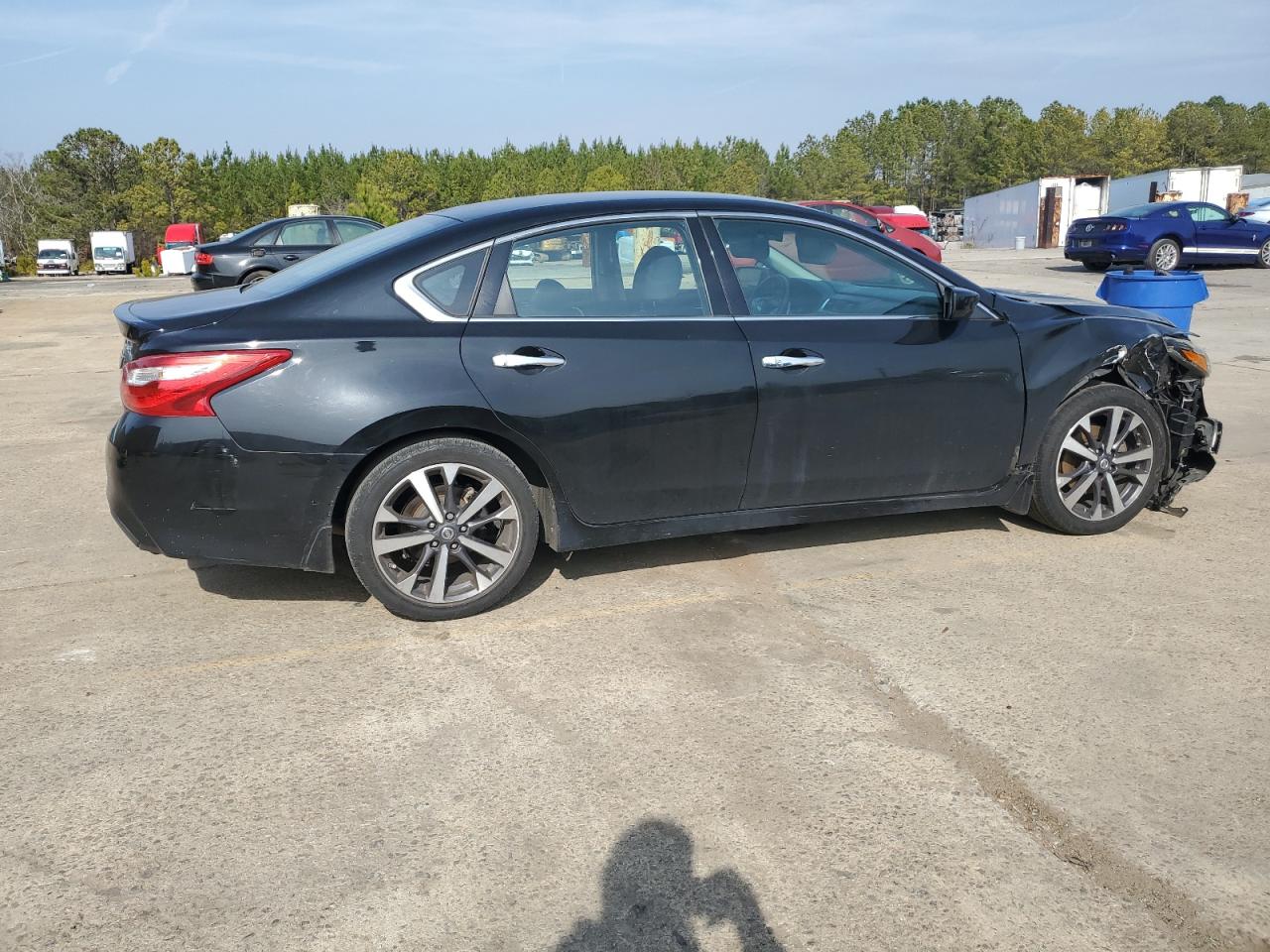 2016 Nissan Altima - Image 3