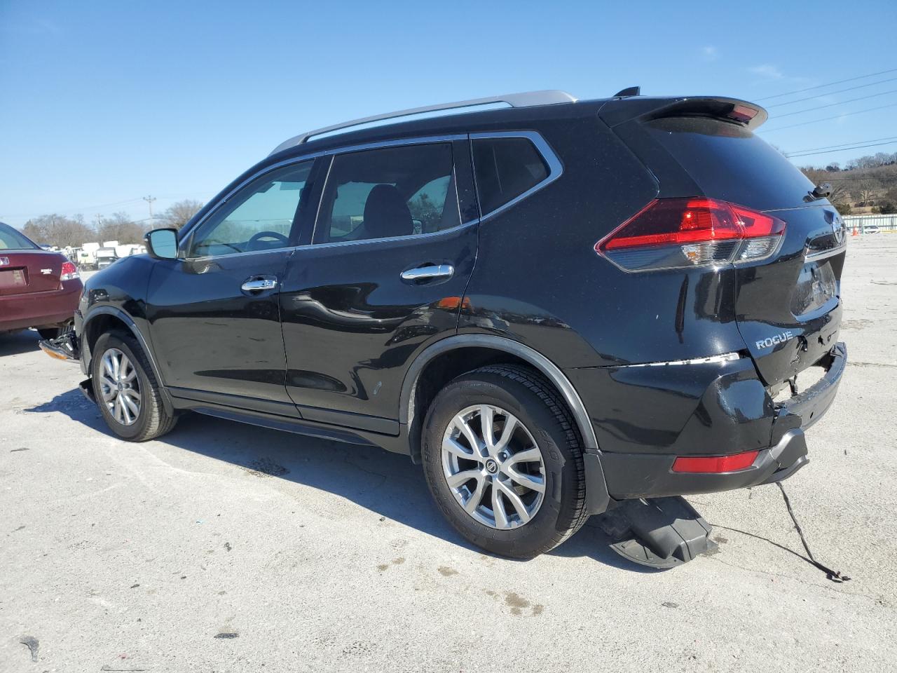 2018 Nissan Rogue - Image 2