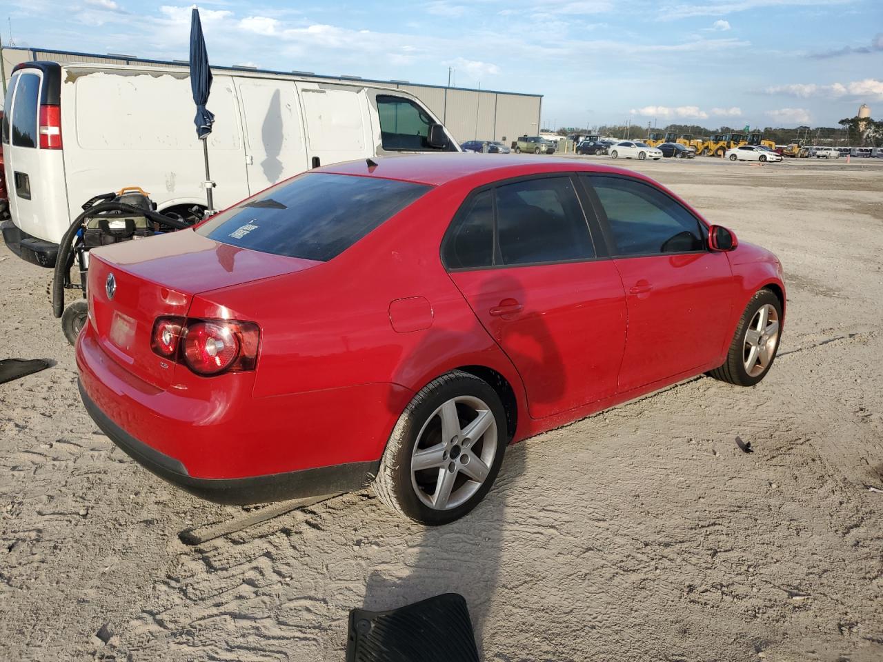 2009 Volkswagen Jetta - Image 3