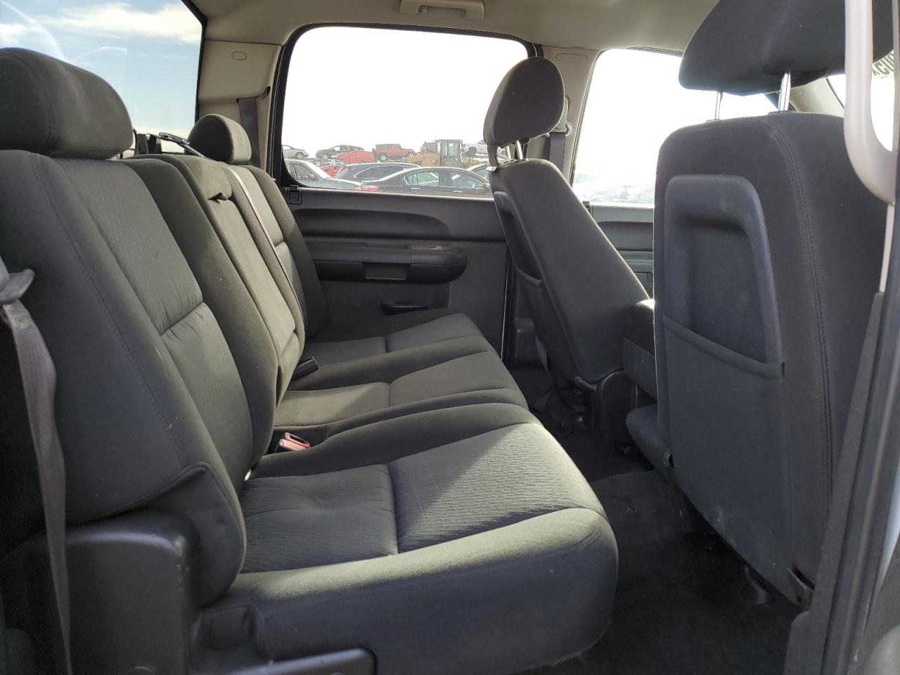 2011 GMC Sierra - Image 10