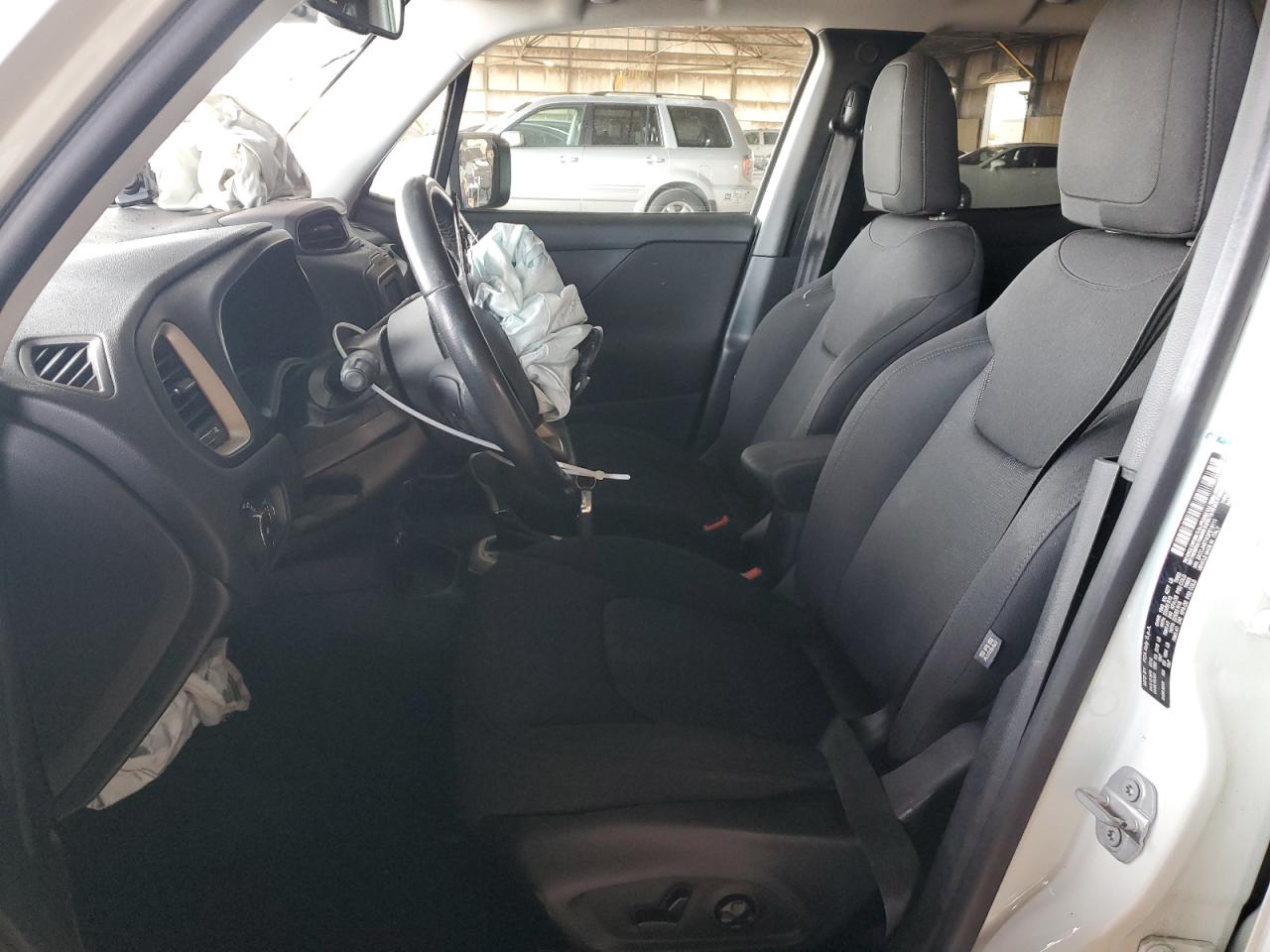 2016 Jeep Renegade - Image 7
