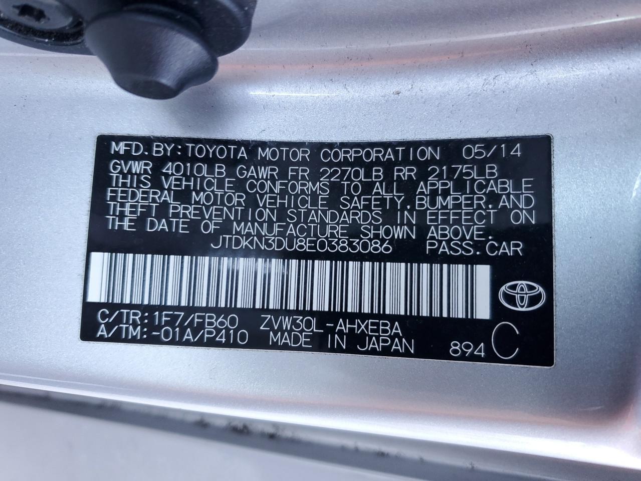 2014 Toyota Prius - Image 15
