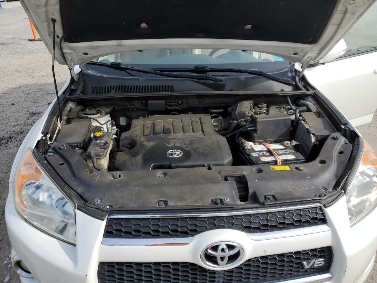 2009 Toyota RAV 4 - Image 13