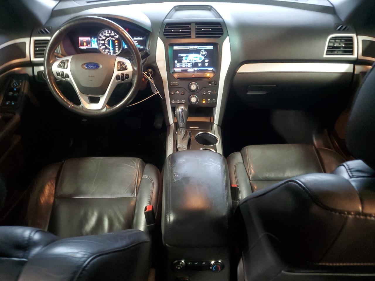 2011 Ford Explorer - Image 8