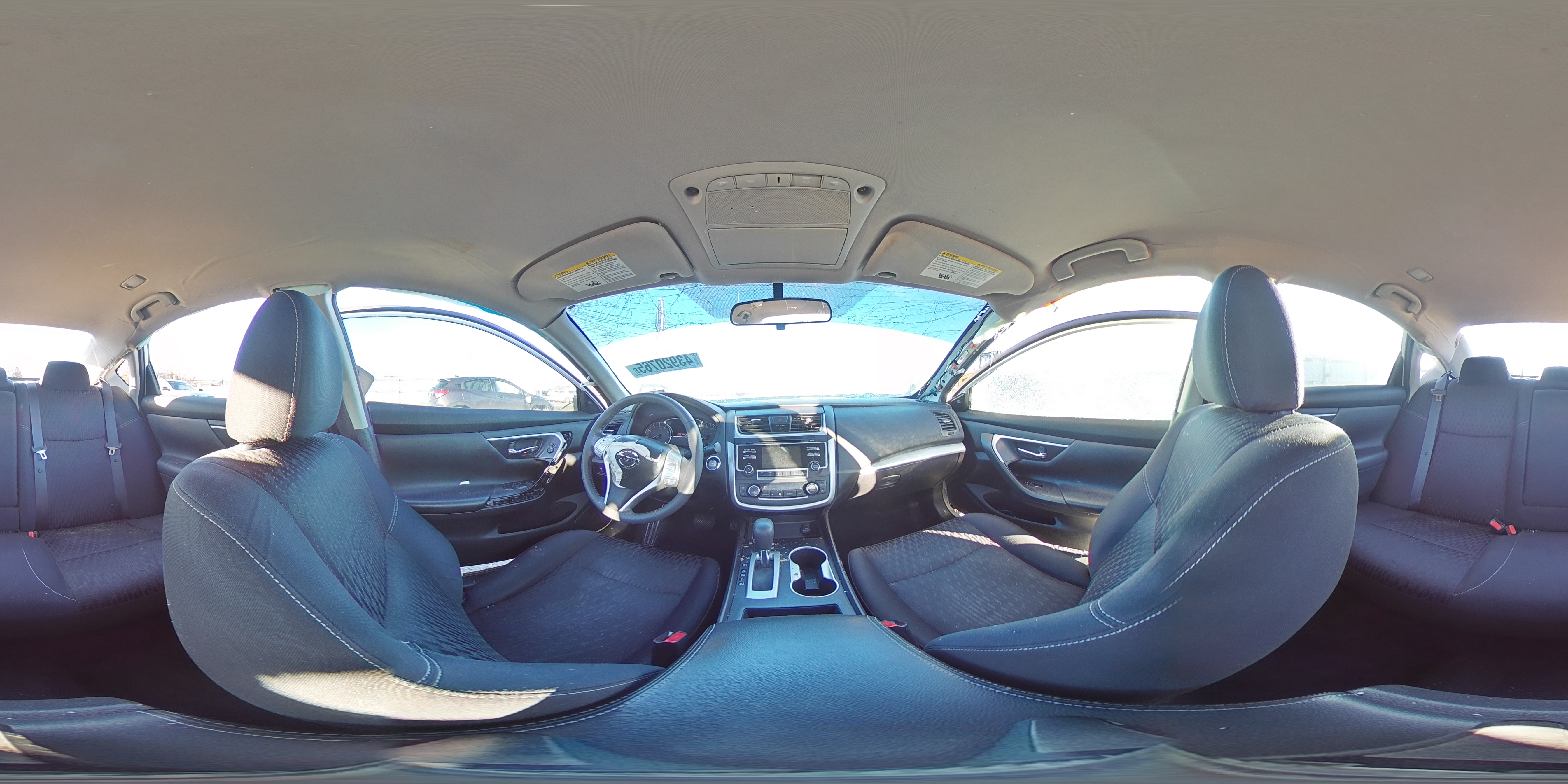 2017 Nissan Altima - Image 12