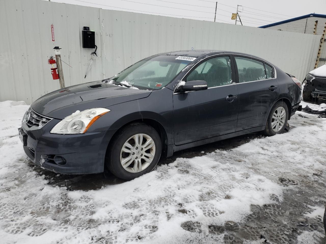 2010 Nissan Altima - Image 1