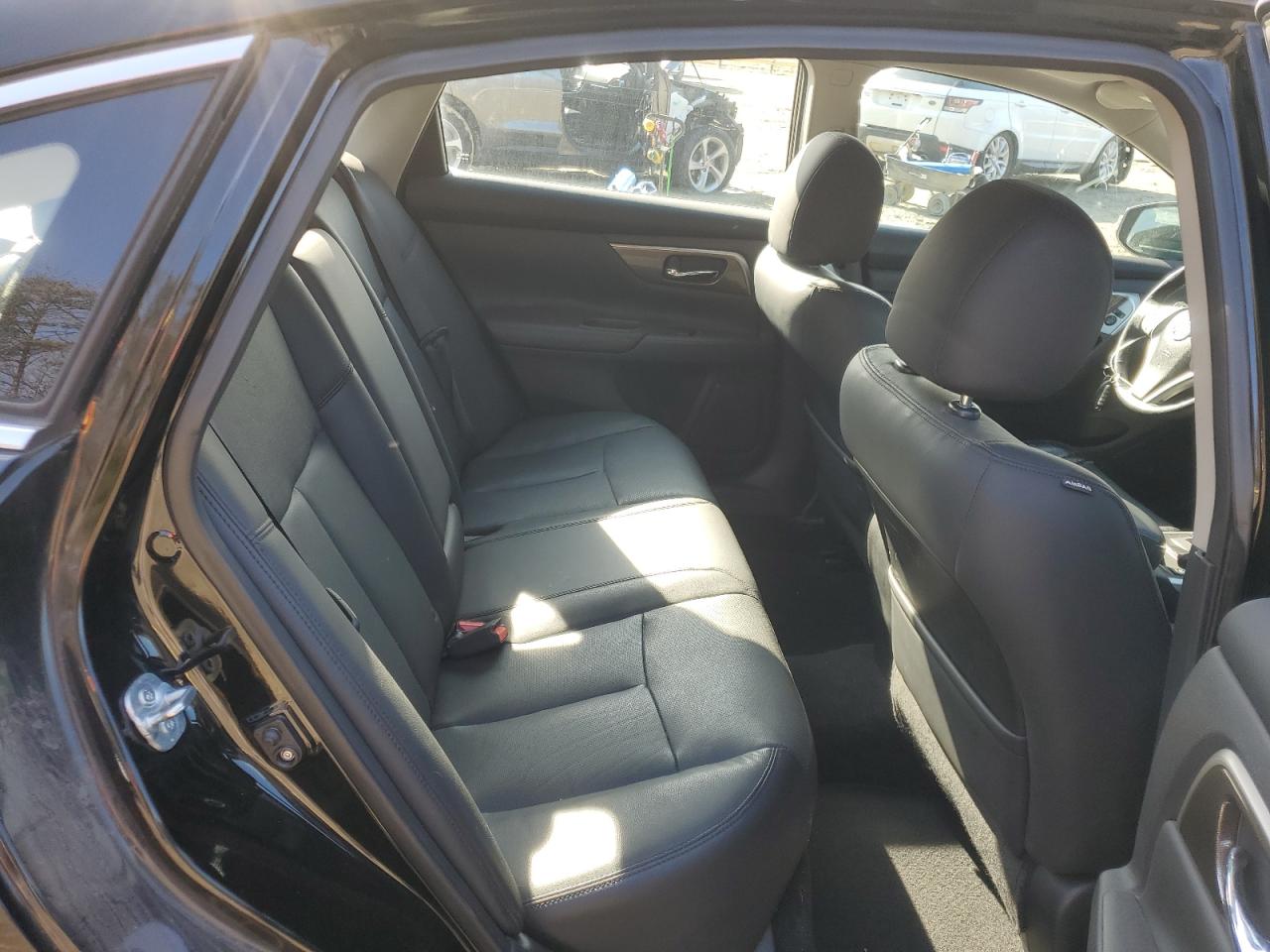 2015 Nissan Altima - Image 10